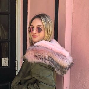 Reflective pink round Ray-Ban sunglasses